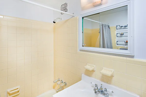 Rented by NOVO | media 42