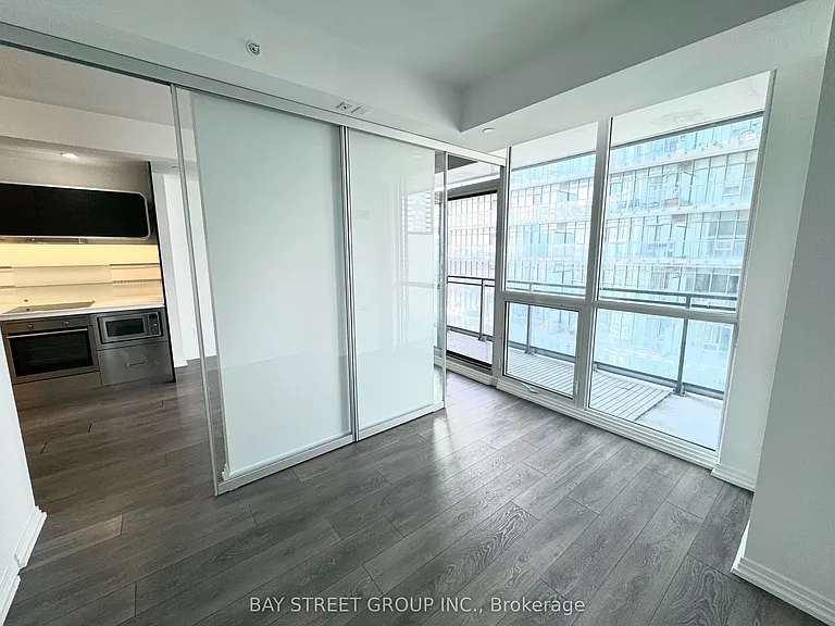 45 Charles St E #2805 — Photo 6