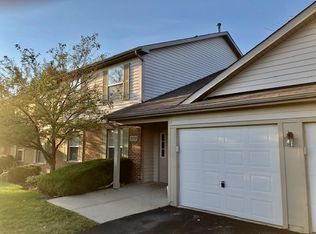 924 N Village Dr UNIT 3, Round Lake Beach, IL 60073