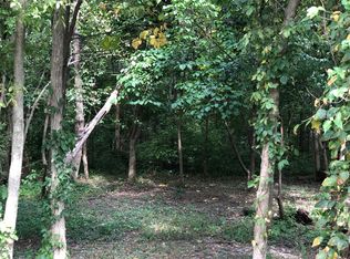 9105 Maple Rd, Louisville, KY 40229