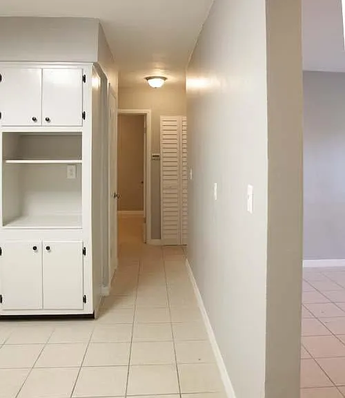 hallway to bedrooms and bathroom
