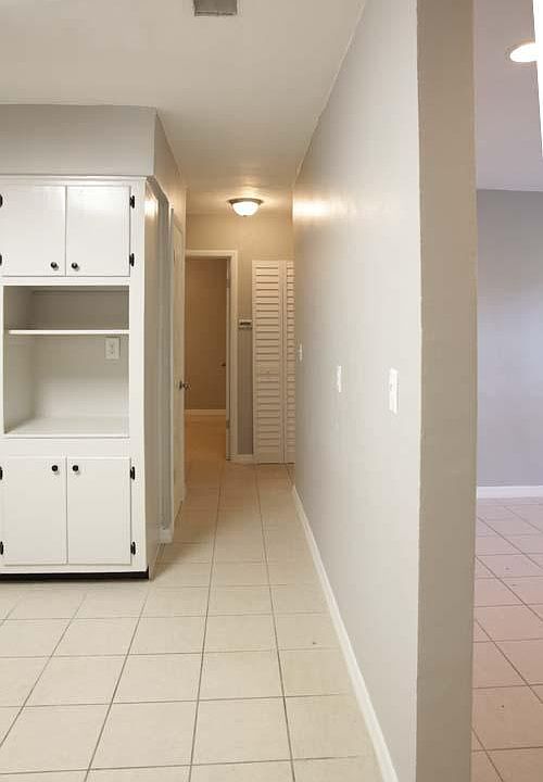 hallway to bedrooms and bathroom