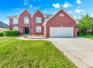 20379 Bannister Dr, Macomb, MI 48044