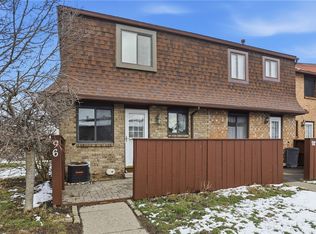96 Surrey Hill Way, Rochester, NY 14623
