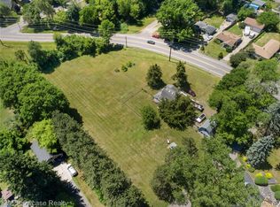 1634 S Commerce Rd, Walled Lake, MI 48390