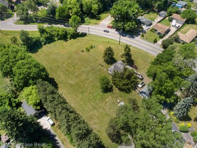 1634 S Commerce Rd, Walled Lake, MI, 48390
