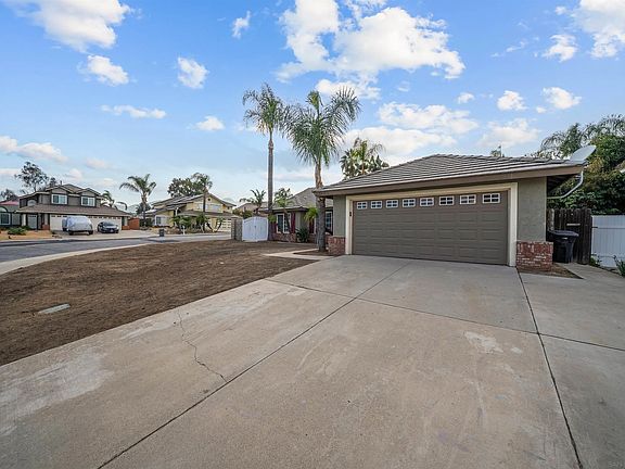 2nd image of 29083 Palm View St