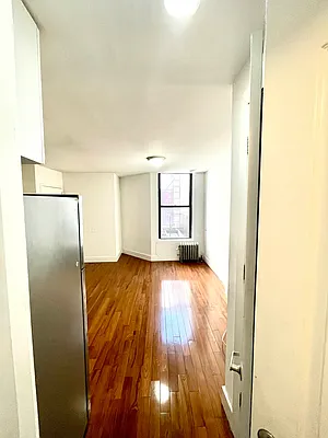 Rented by Pear NYC LLC | media 34
