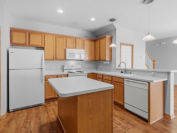 4th image of 4577 Victor Path Unit 5