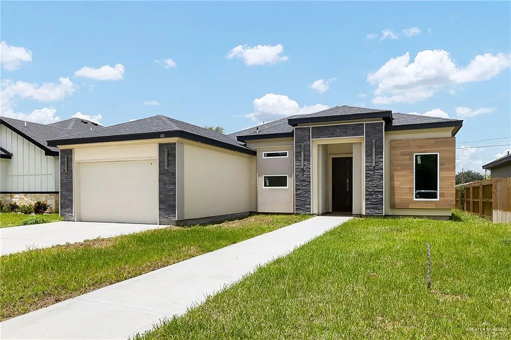 3 bed, 2.0 bath, 1597 sqft, $1,900 — Photo 2