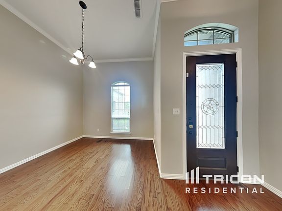 3rd image of 3229 Le Manns St