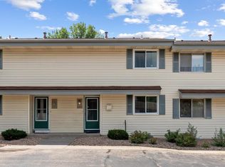 469 Mailand Ct, Maplewood, MN 55119