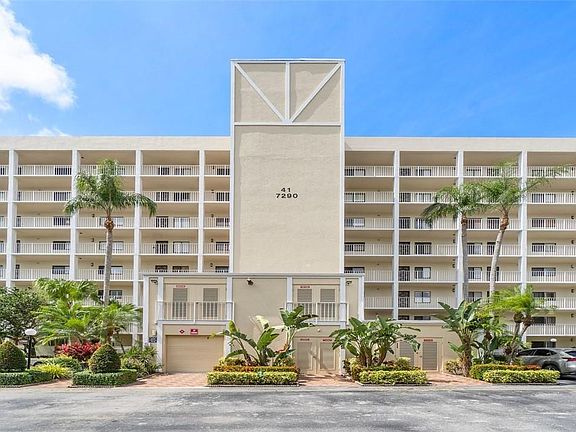 4th image of 7290 Kinghurst Drive #307