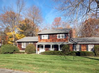 198 Fox Hollow Rd, Wyckoff, NJ 07481