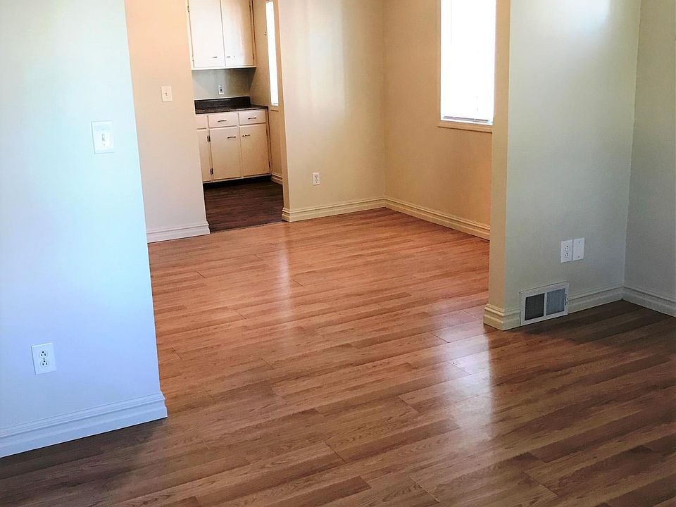 Large living and dining rooms