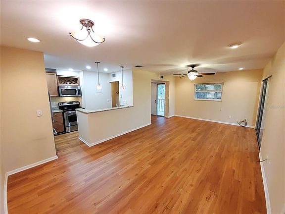 3rd image of 110 Cypress Woods Ct APT 9D