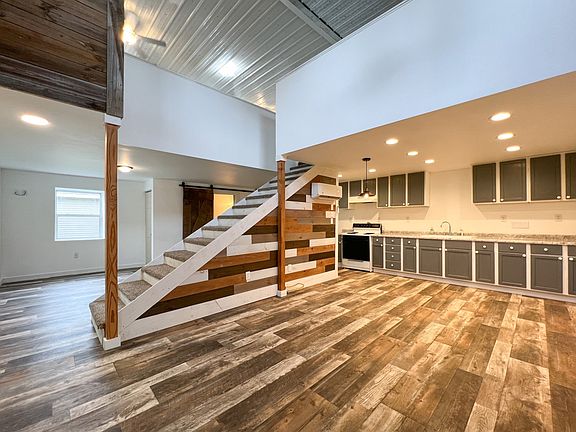 4th image of 2835 N 12th St