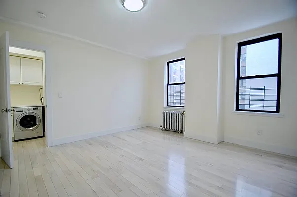 Rented by Compass | media 7