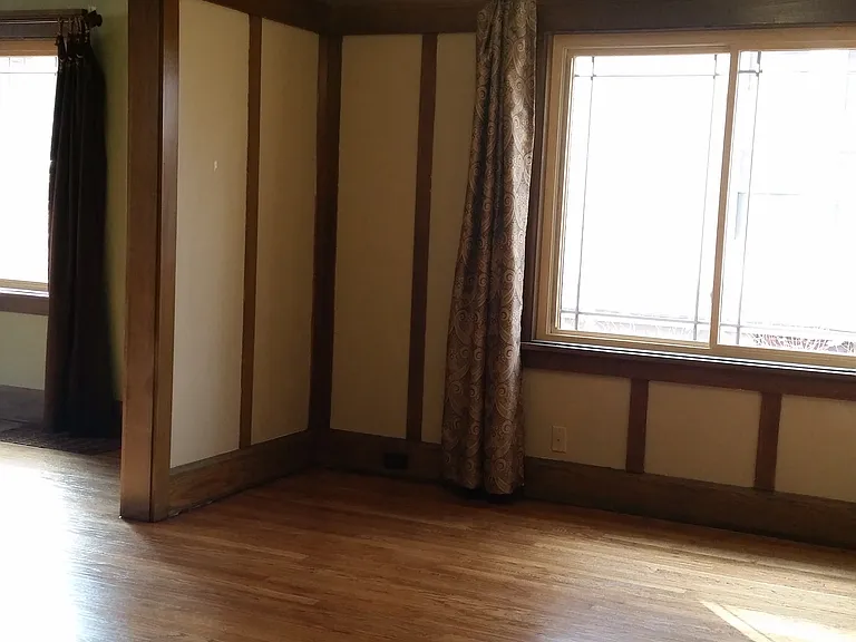 124 N London Ave — Photo 2