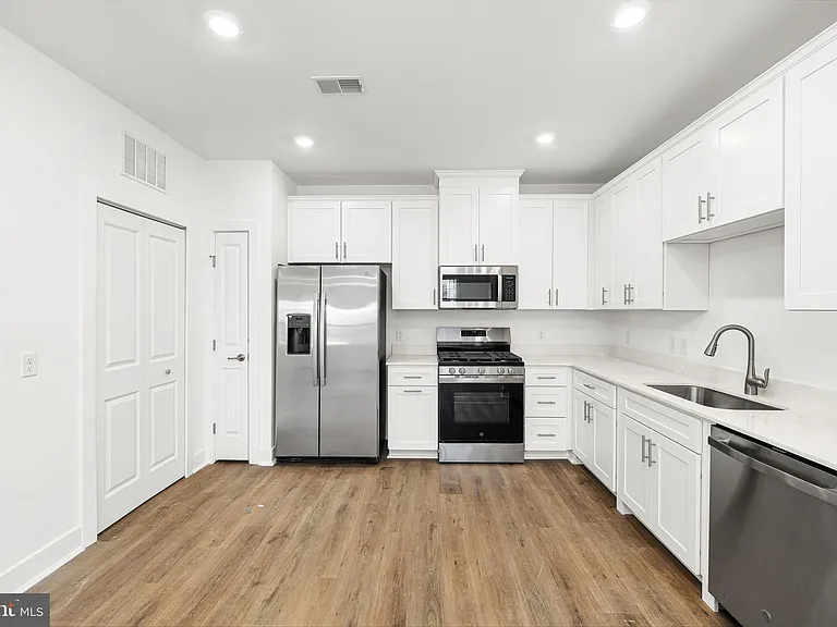 2207 Prince Hall Dr — Photo 15