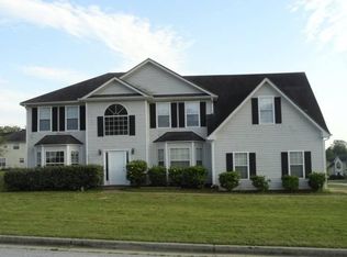 554 Lakewater Estates Ln, Stone Mountain, GA 30087