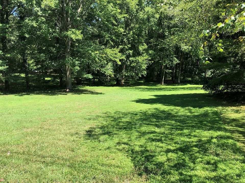 2nd image of 20 Georgian Cir
