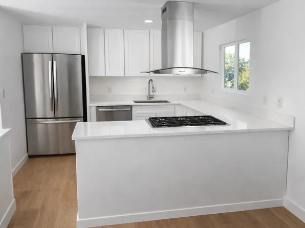 720 Owen Dr, Huntington Beach, CA