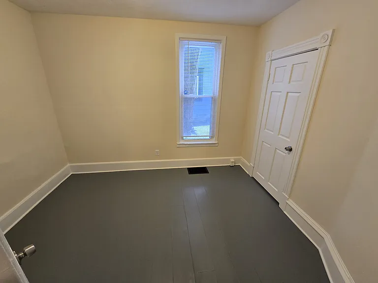 717 31st Ave N #1 — Photo 11