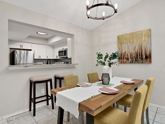 5th image of 10763 IRONSTONE Drive N