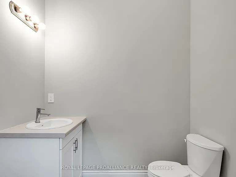 873 Charles Wilson Pkwy — Photo 19