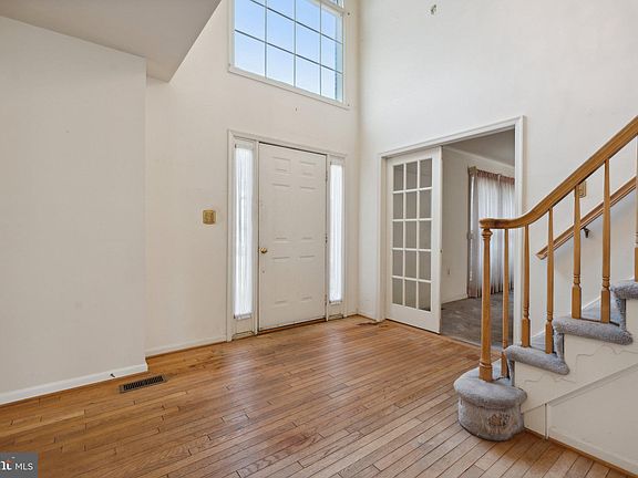 2nd image of 1402 Winterland Ct
