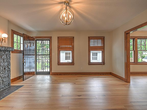 5th image of 2216 Cypress St