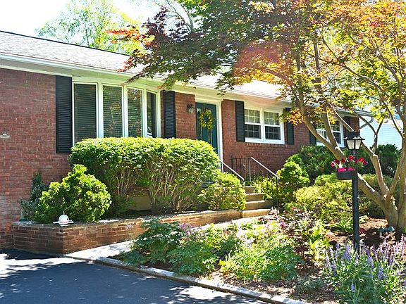 2nd image of 29 Ableman Ave
