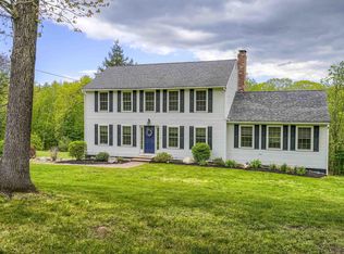 37 Hickory Rd, Hampstead, NH 03841