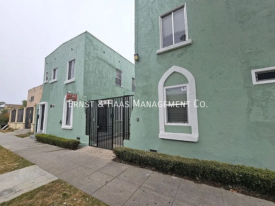 1436 Walnut Ave #13