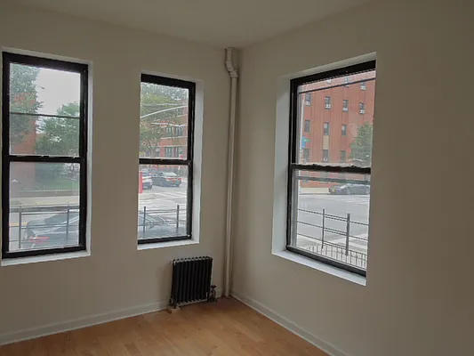 Rented by Marjorie Thompson, LREB | media 4