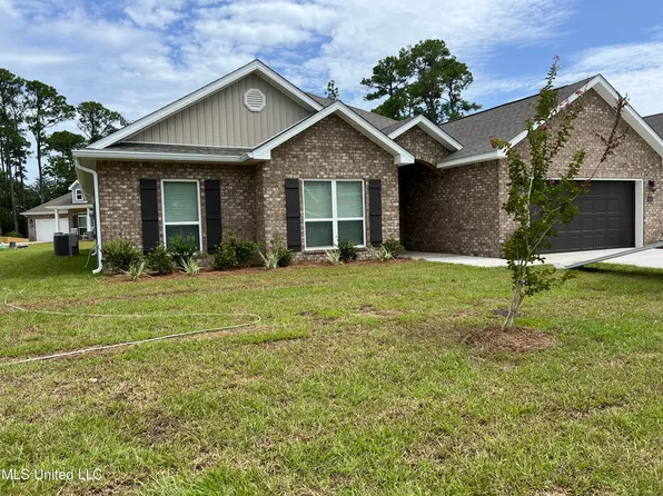 6145 Penni Ln, Ocean Springs, MS 39564