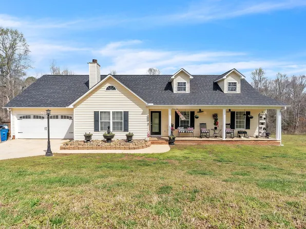 418 Woodfield Dr, Piedmont, SC 29673