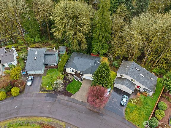 2nd image of 2415 SW Tyndell Circle