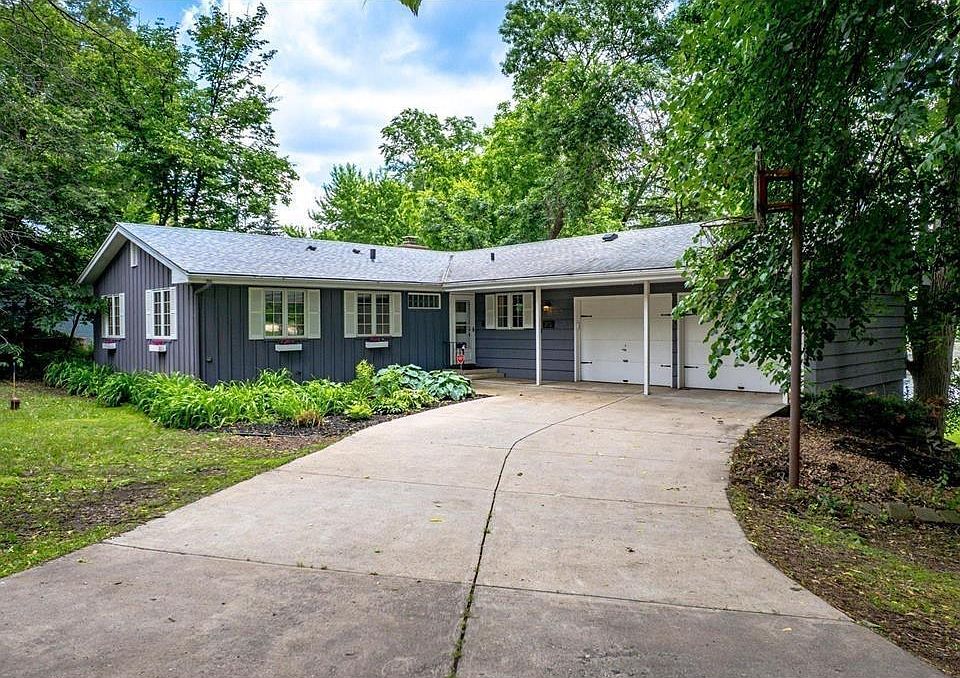 1st image of 313 Maple Island Rd