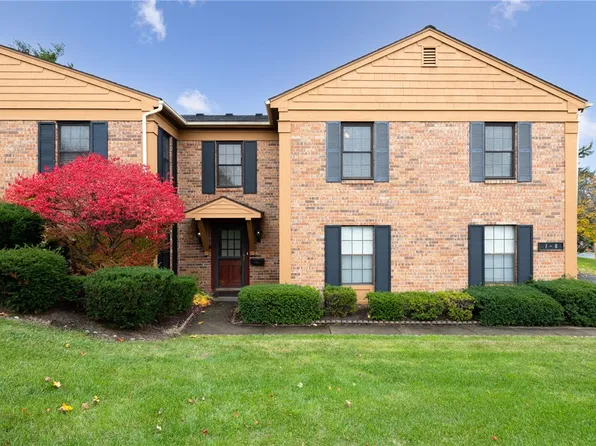 1 Beacon Hl, Fairport, NY 14450