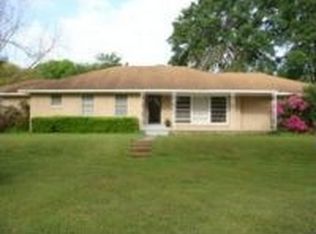 201 Slaydon St, Henderson, TX 75654