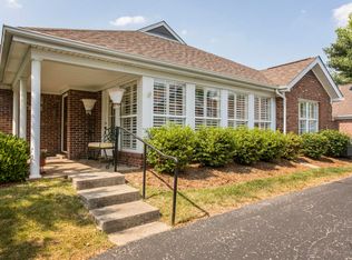 10622 Eagle Pines Ln, Louisville, KY 40223