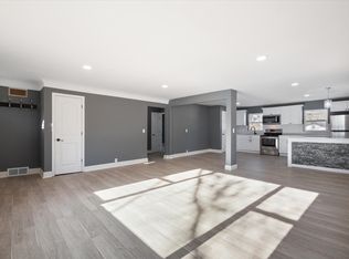 1808 Ward Rd, Bloomfield Hills, MI 48302