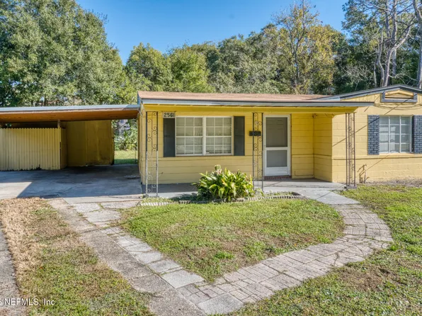 2561 NICHOLAS Circle E, Jacksonville, FL 32207