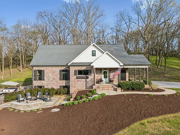 2nd image of 4694 Bennett Hollow Rd
