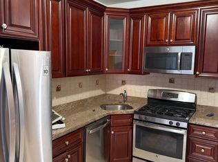 4300 Napier Ave APT 2, Bronx, NY 10470