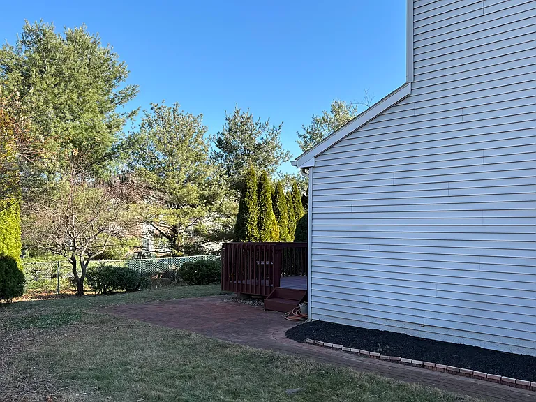 408 Tamarack Dr — Photo 68