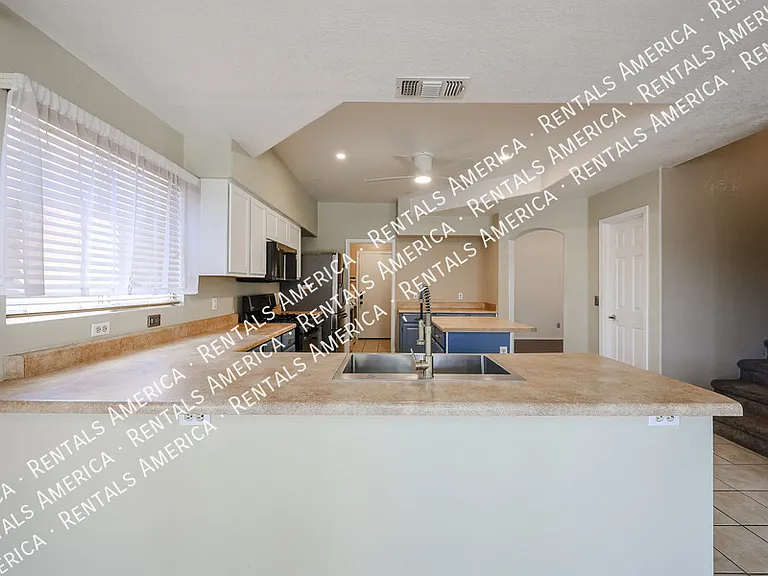 11403 W Crimson Ln — Photo 9