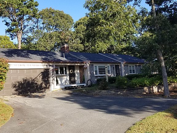 2nd image of 42 Longfellow Dr
